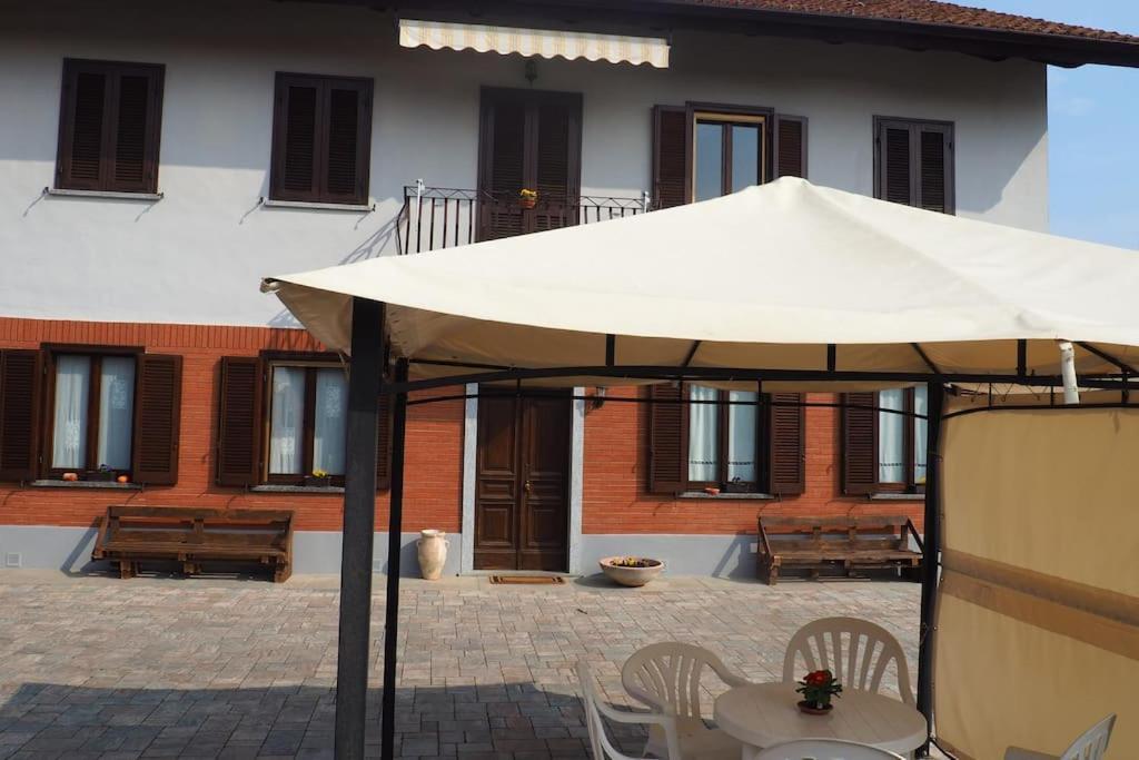 شقة Casa Volpe Magliano Alfieri المظهر الخارجي الصورة